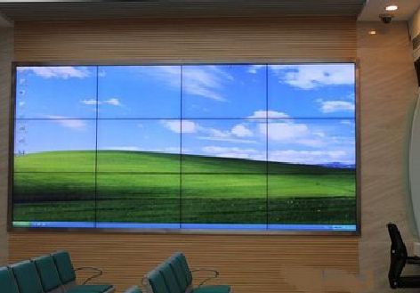 炎陵液晶拼接屏的另类用法。